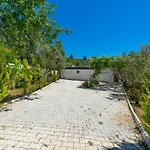 Uezuemlue 2 Bedroom Secluded With Heated Pool Private Pool Hot Tub וילה קלקן