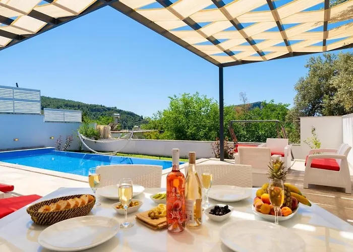 Villa Uezuemlue 2 Bedroom Secluded With Heated Pool Private Pool Hot Tub Kalkan