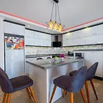 Uezuemlue 2 Bedroom Secluded With Heated Pool Private Pool Hot Tub *