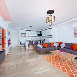 Uezuemlue 2 Bedroom Secluded With Heated Pool Private Pool Hot Tub Vilă
