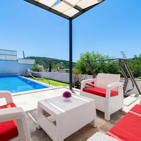 Vila Uezuemlue 2 Bedroom Secluded With Heated Pool Private Pool Hot Tub Kalkan