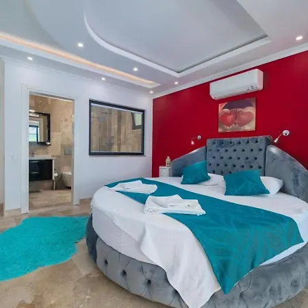 Uezuemlue 2 Bedroom Secluded With Heated Pool Private Pool Hot Tub *