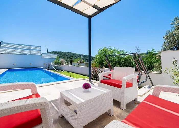 Vila Uezuemlue 2 Bedroom Secluded With Heated Pool Private Pool Hot Tub Kalkan