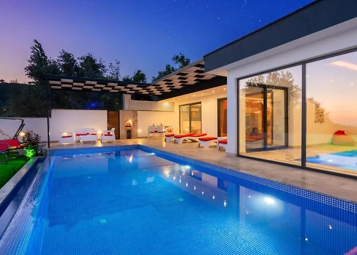 Uezuemlue 2 Bedroom Secluded With Heated Pool Private Pool Hot Tub Vila Kalkan