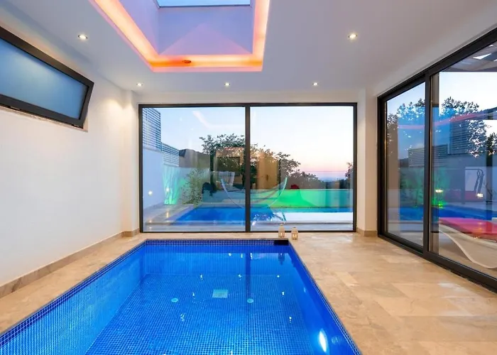 Uezuemlue 2 Bedroom Secluded With Heated Pool Private Pool Hot Tub *